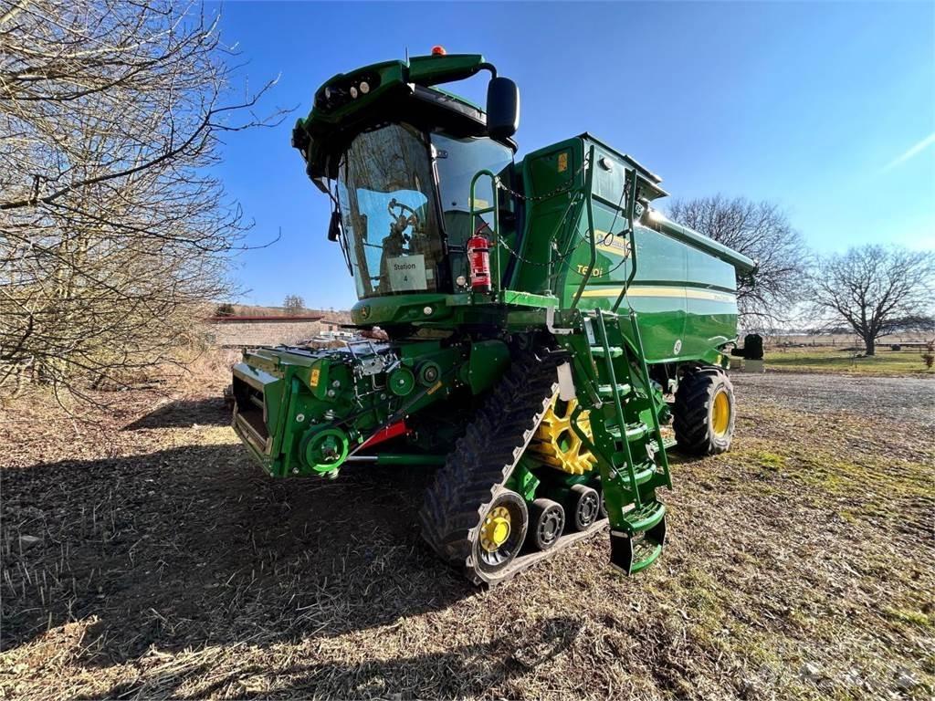 John Deere T670i Kombajni