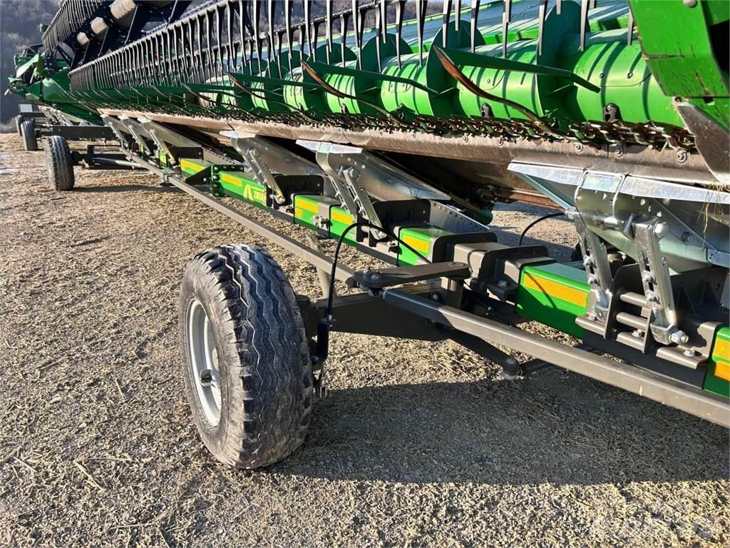 John Deere T670i Kombajni