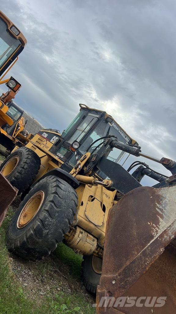 CAT IT 28 G Podvozje in vzmetenje