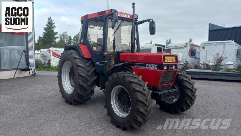 Case IH 845 XL Traktorji