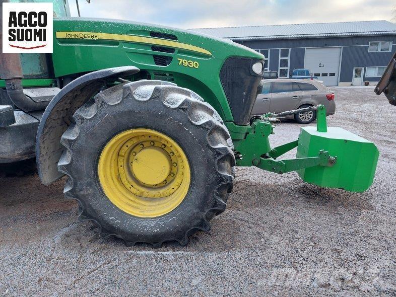 John Deere 7930 Traktorji
