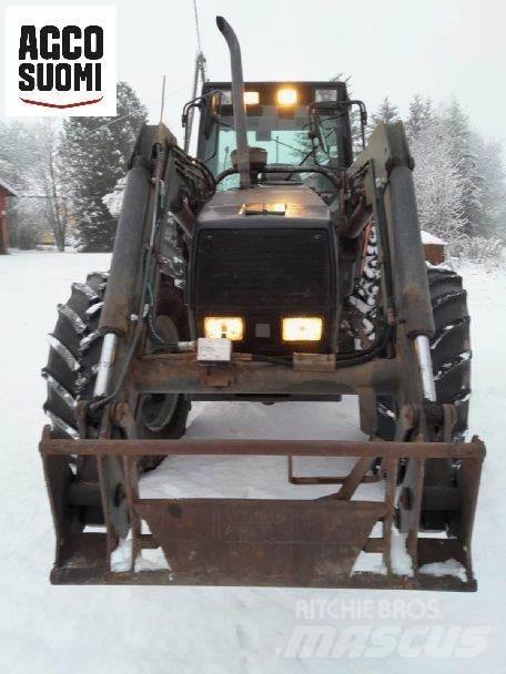 Valmet 8100 Traktorji