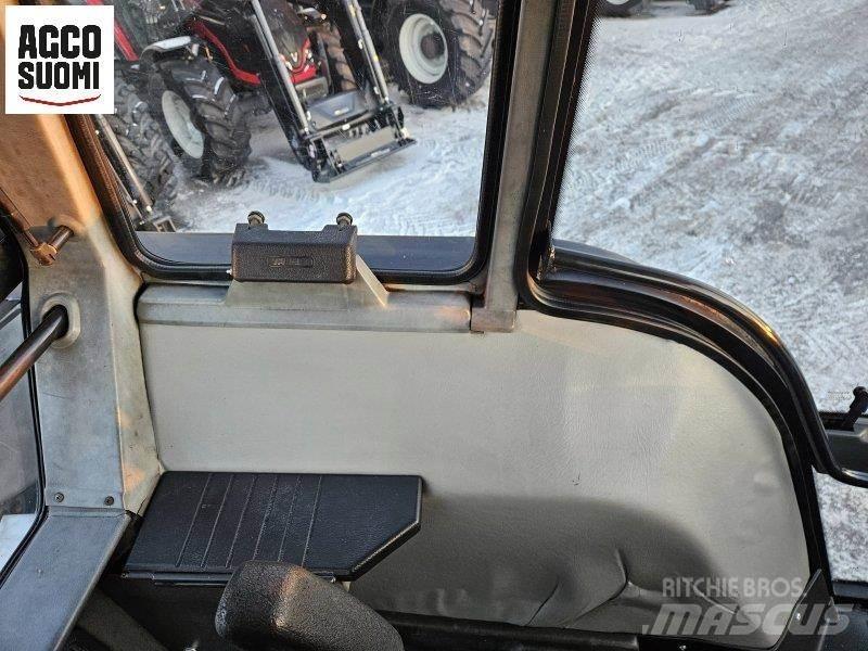 Valmet 8100 Traktorji