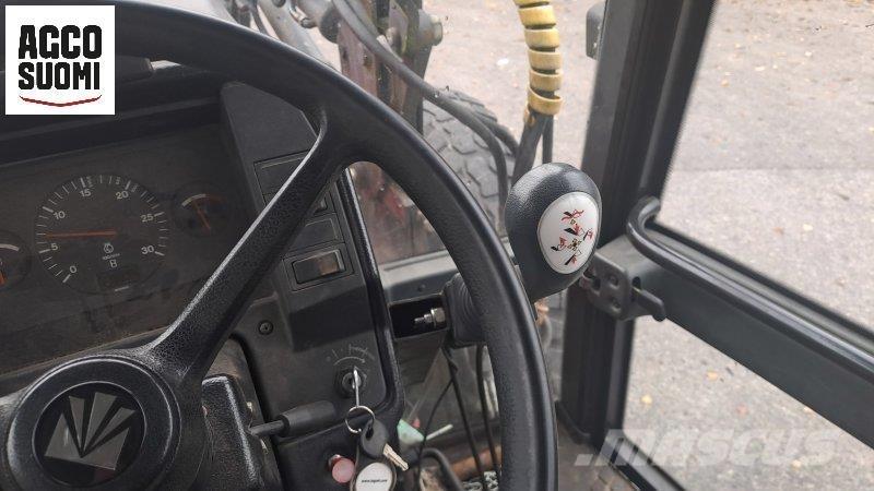 Valmet 8400 Traktorji