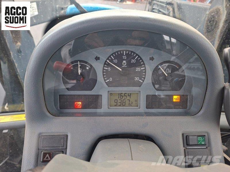 Valtra 6750 HITECH Traktorji