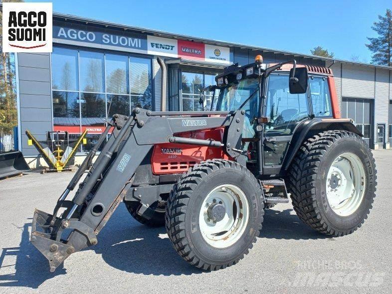 Valtra 6850 H Traktorji