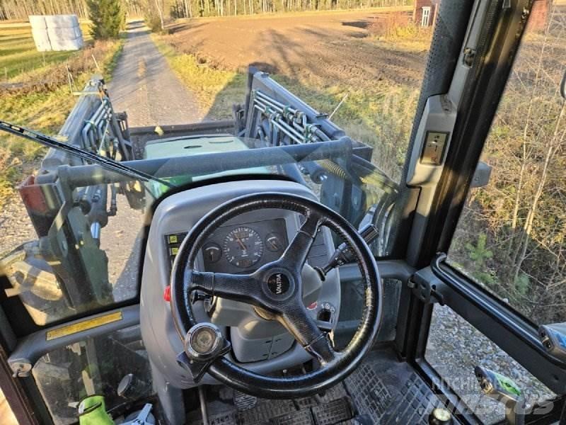 Valtra 6850 HITECH Traktorji