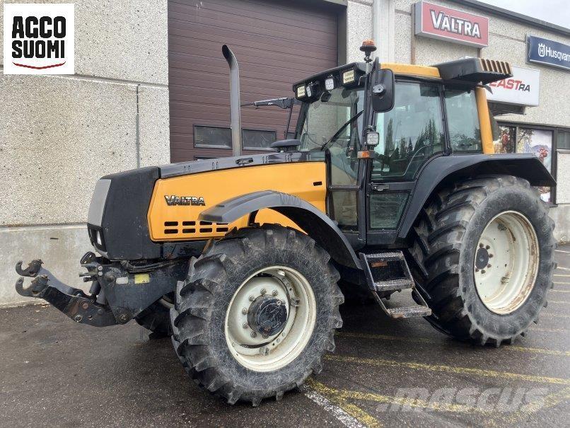 Valtra 8050 HITECH Traktorji