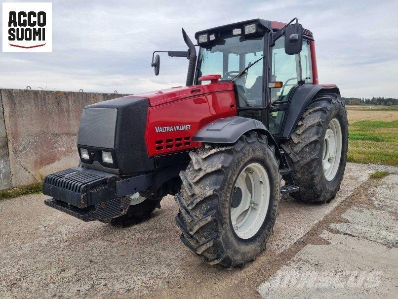 Valtra 8050 HT Traktorji