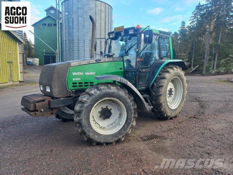 Valtra 8400 Traktorji