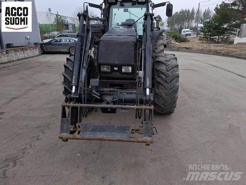 Valtra 8450 HITECH Traktorji