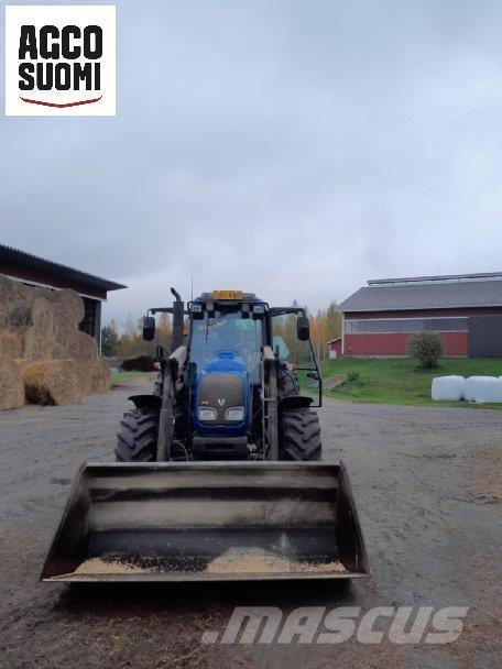 Valtra A92 Traktorji