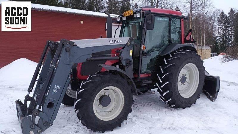 Valtra A92 Traktorji