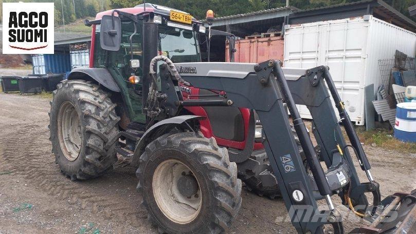 Valtra A93 Traktorji