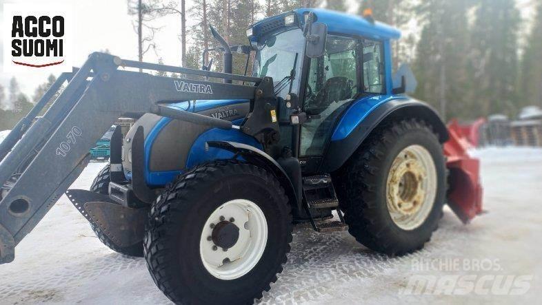 Valtra C120 Traktorji