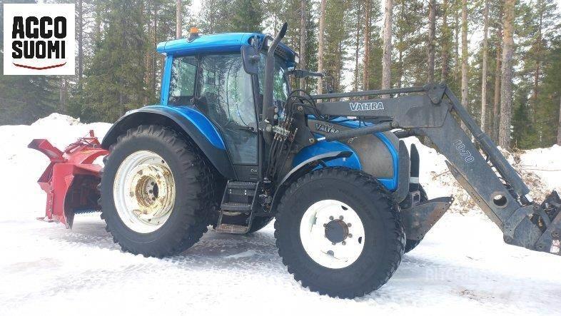 Valtra C120 Traktorji