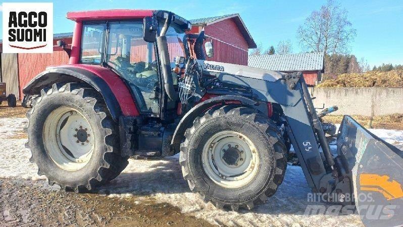 Valtra N122D Traktorji