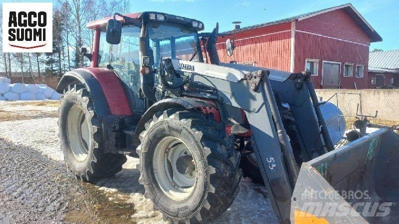 Valtra N122D Traktorji