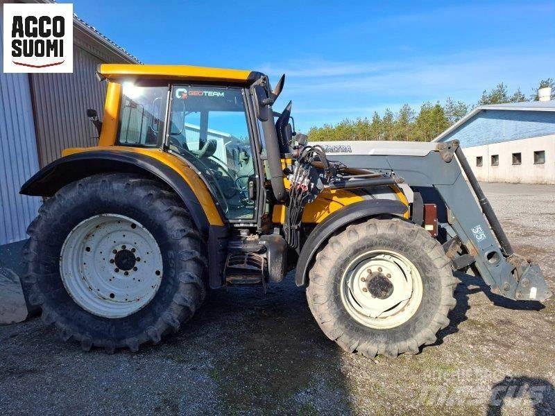 Valtra N122D Traktorji