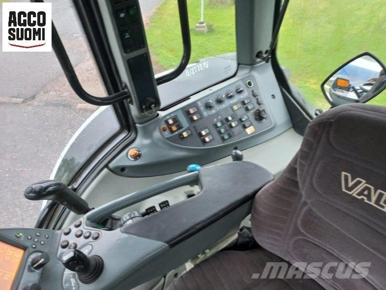 Valtra N141 A Traktorji