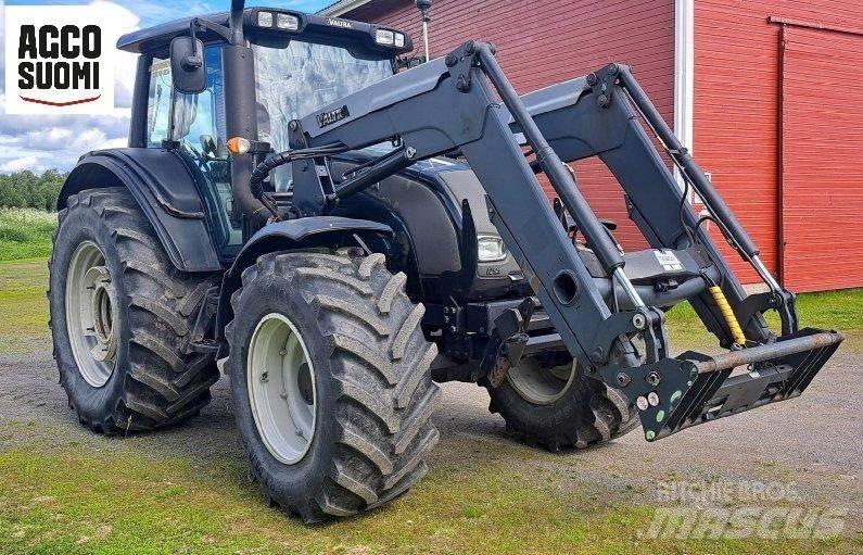 Valtra N141 H Traktorji