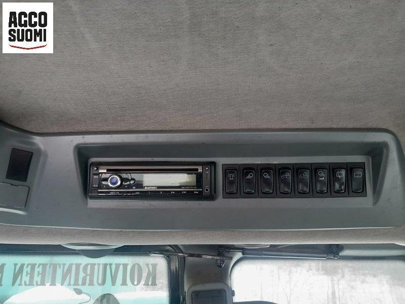 Valtra N141 H Traktorji