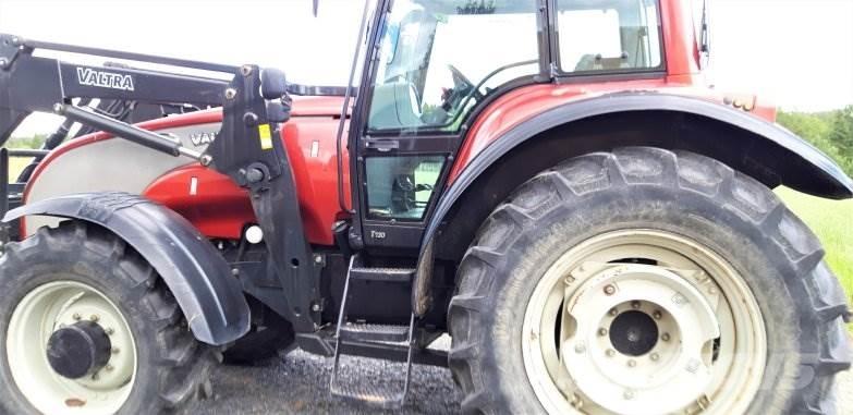 Valtra T130 HT Traktorji