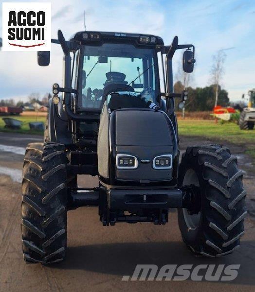 Valtra T140 Traktorji