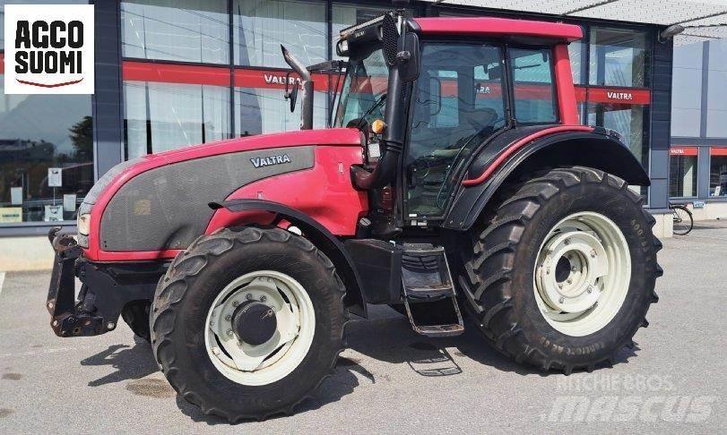 Valtra T151 A Traktorji