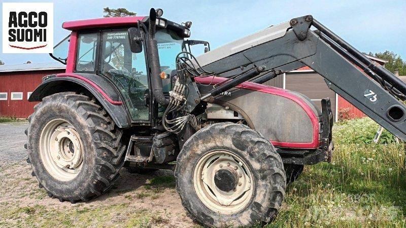 Valtra T151 H Traktorji