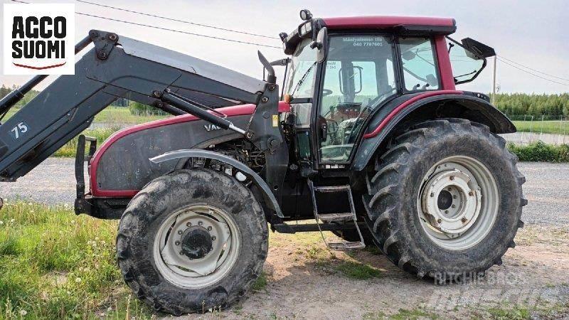 Valtra T151 H Traktorji