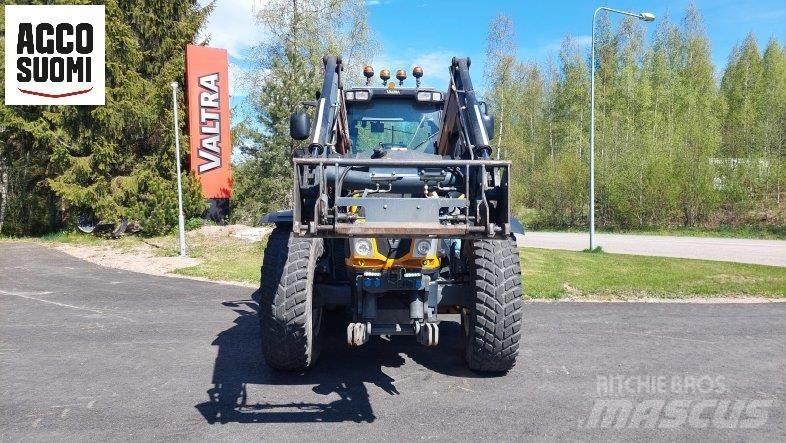 Valtra T153 H Traktorji