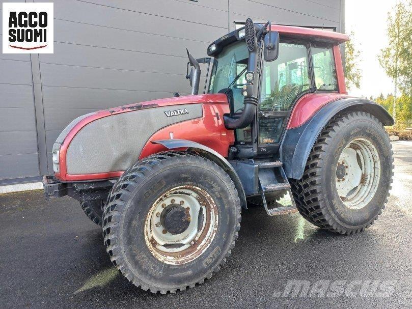 Valtra T170 Traktorji