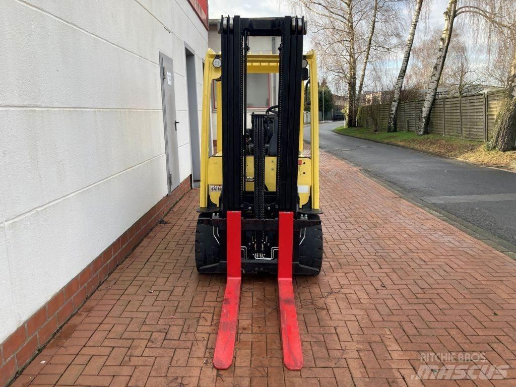 Hyster J 3.0 XN Električni viličarji