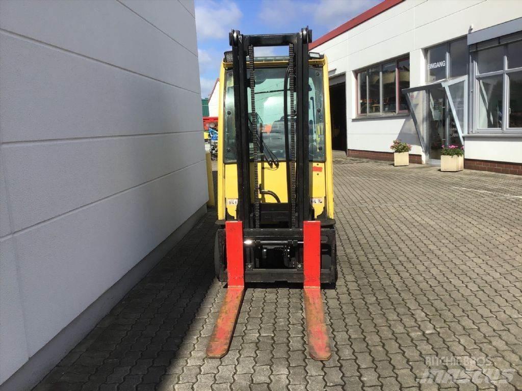 Hyster J 3.0 XN Električni viličarji