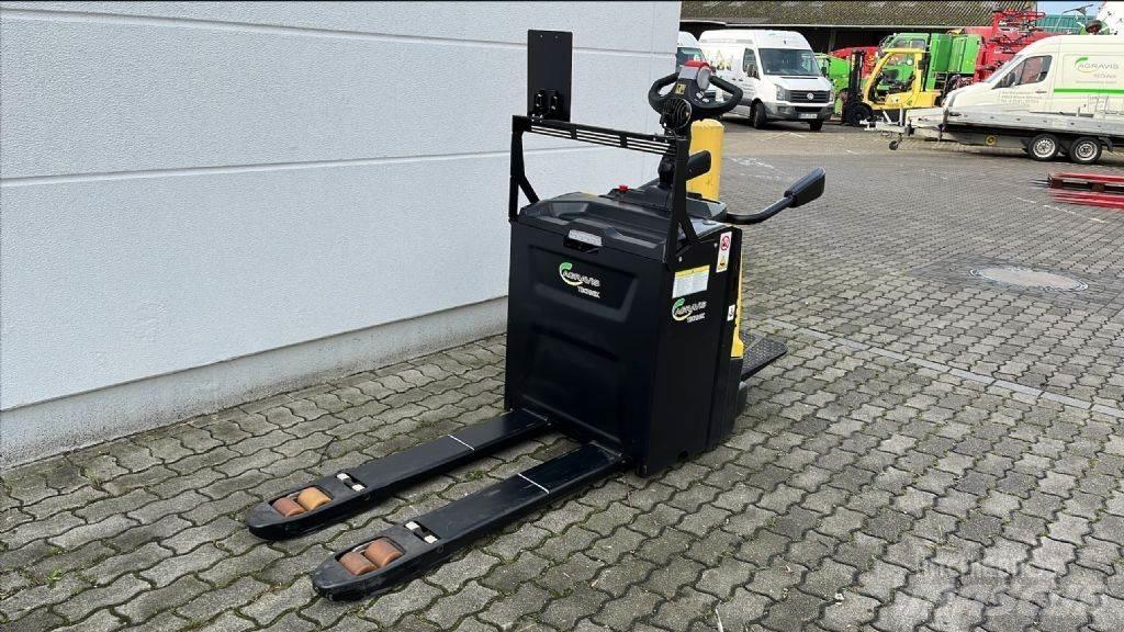 Hyster P 2.0 S Električni nizko dvižni viličar
