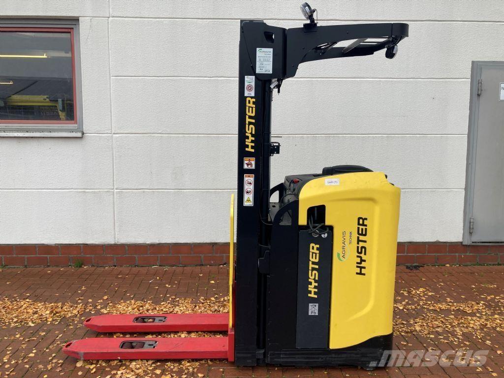 Hyster RS 1.6 IL Samopogonski ročni viličarji