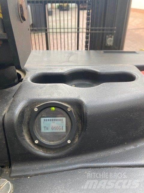 Hyster S1.5S Ročni električni viličar