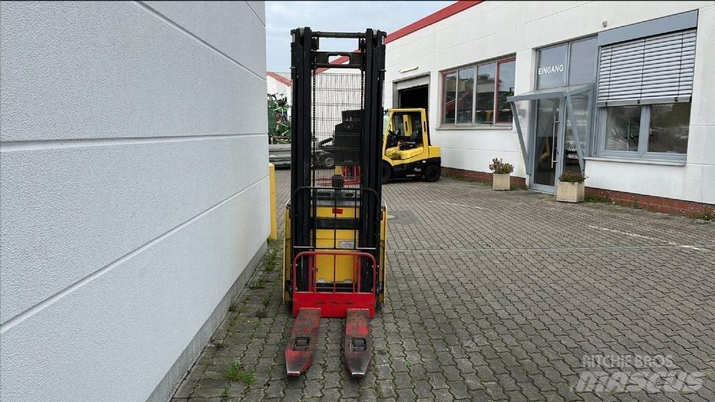 Hyster S1.5S Ročni električni viličar