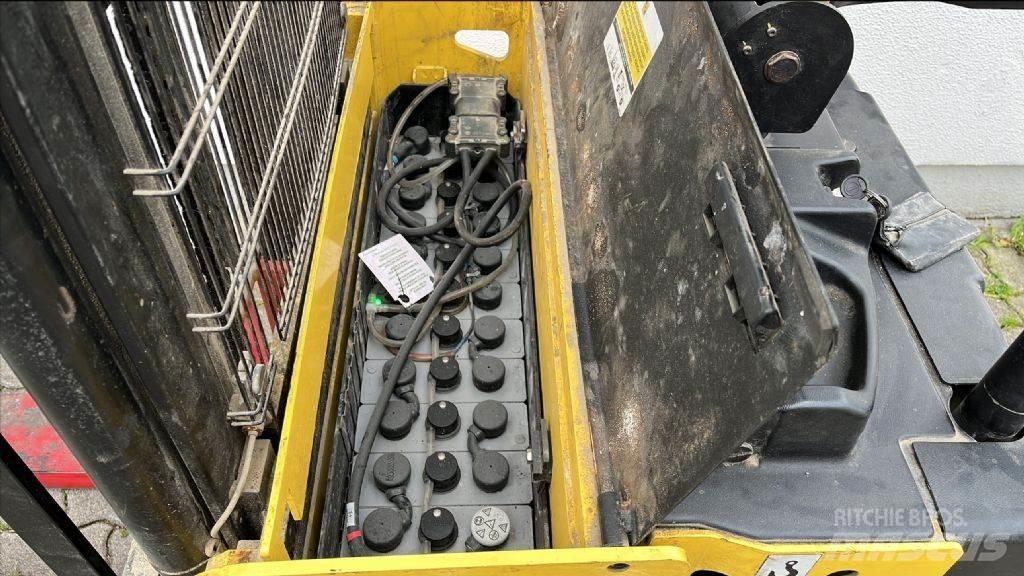 Hyster S1.5S Ročni električni viličar