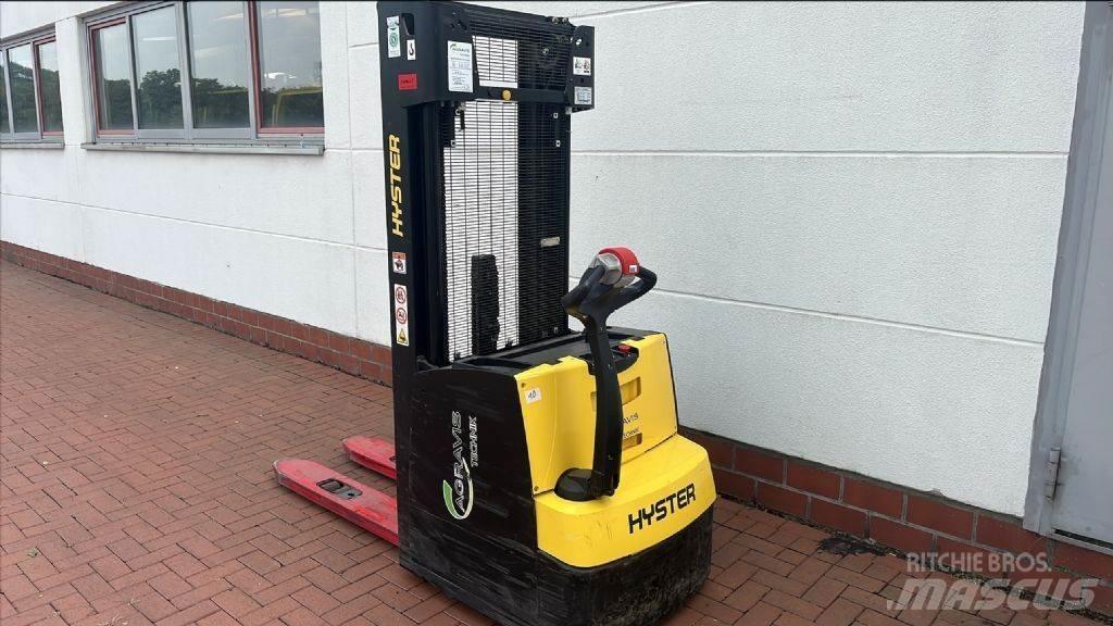 Hyster S1.6IL Ročni električni viličar