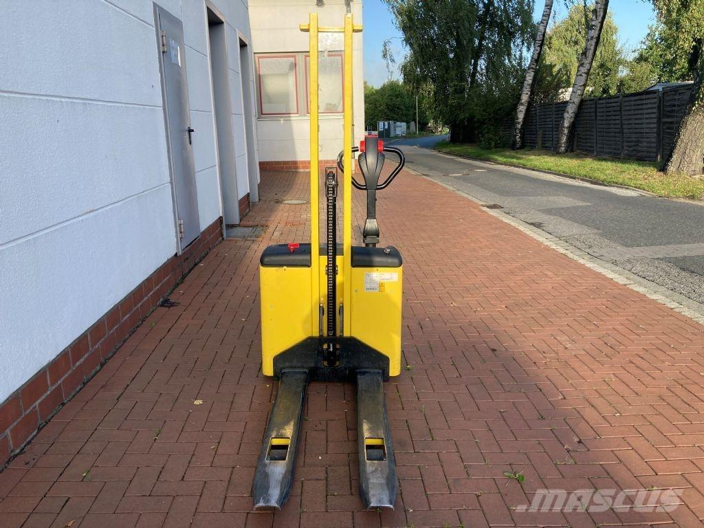 Hyster SC 1.0 Ročni električni viličar