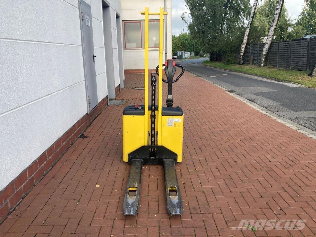 Hyster SC 1.0 Ročni električni viličar