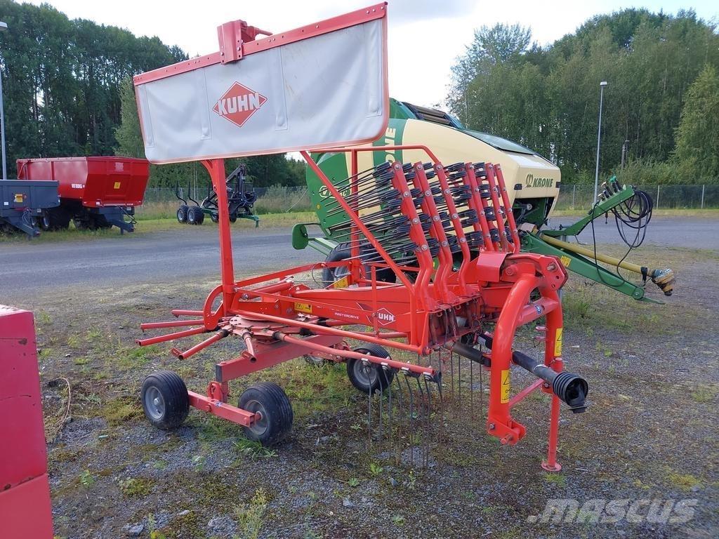 Kuhn 4321 Obračalniki in zgrabljalniki