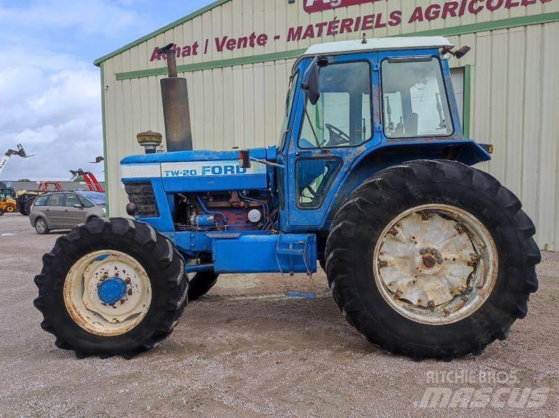Ford TW20 Traktorji