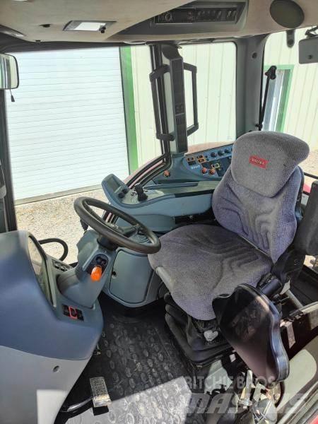 Valtra N163 Traktorji