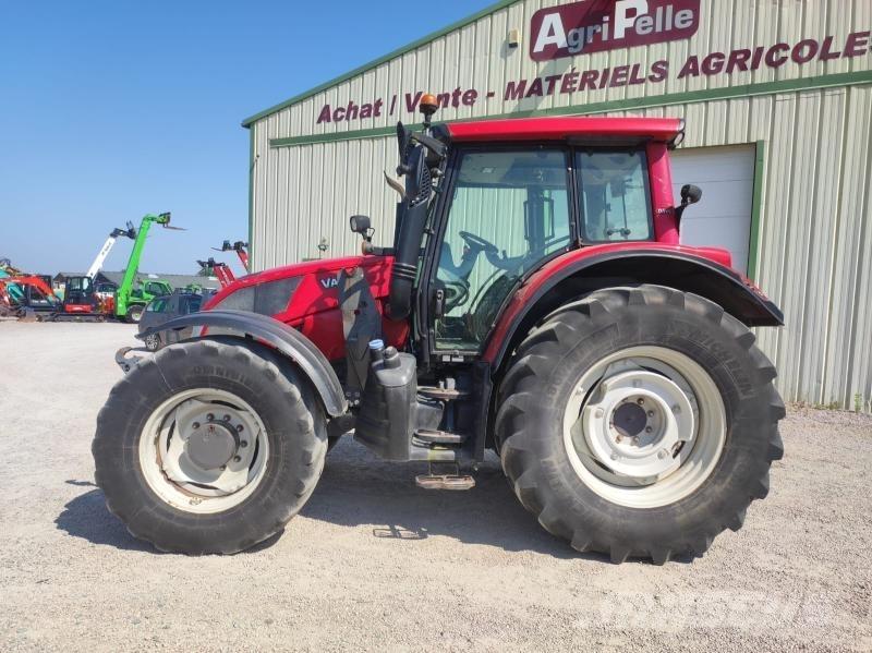 Valtra N163 Traktorji