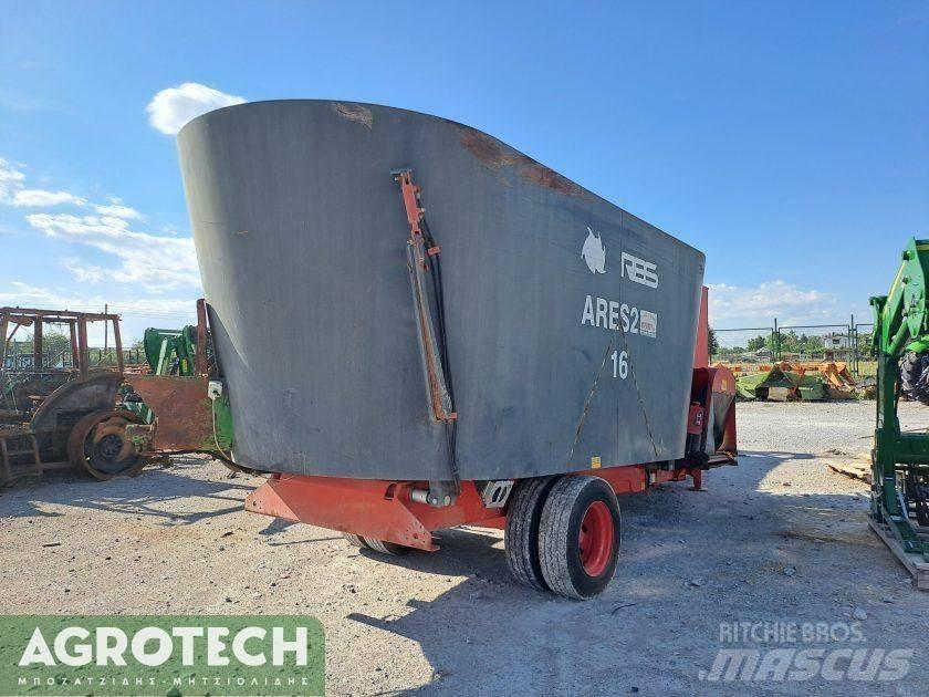 Ares 16 κυβικά Traktorji