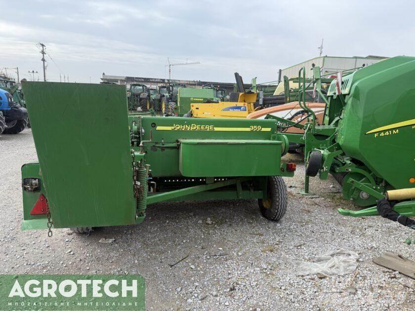 John Deere 359 Traktorji
