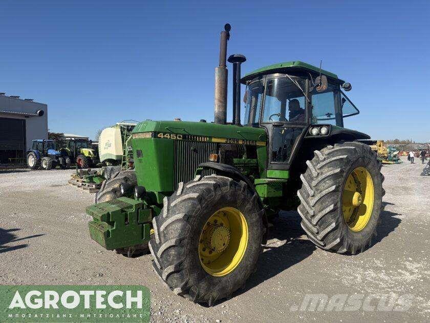 John Deere 4450 Traktorji